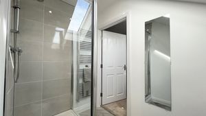 Photo 25- click for photo gallery